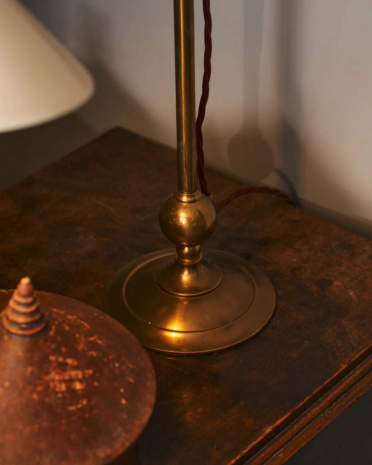 The Grand Tour Desk Lamp | deVOL Kitchens